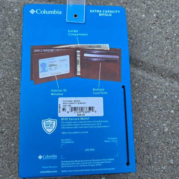 Columbia extra capacity bifold brown wallet - Picture 4 of 6